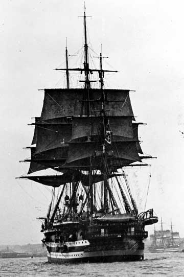 Loď Amerigo Vespucci Loď Amerigo Vespucci