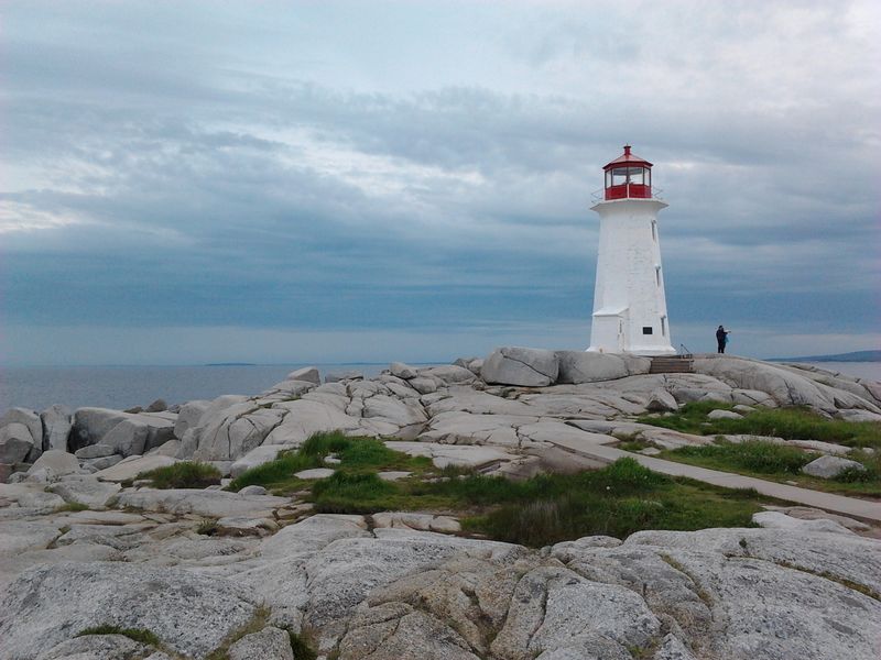 Maják na Peggy´s Cove byl orientačním bodem každého návratu Bluenose Maják na Peggy´s Cove byl orientačním bodem každého návratu Bluenose