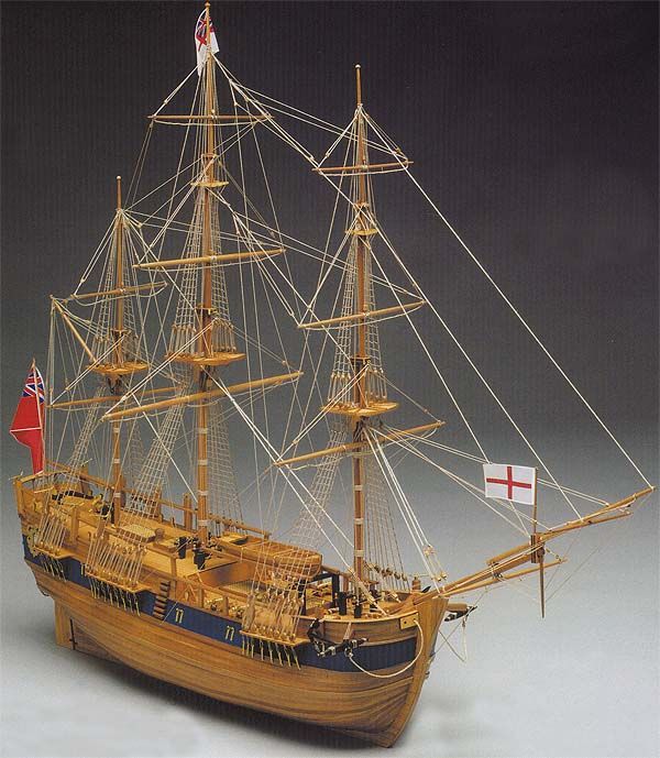 Model lodi  Endeavour MM774, stavebnice Mantua 