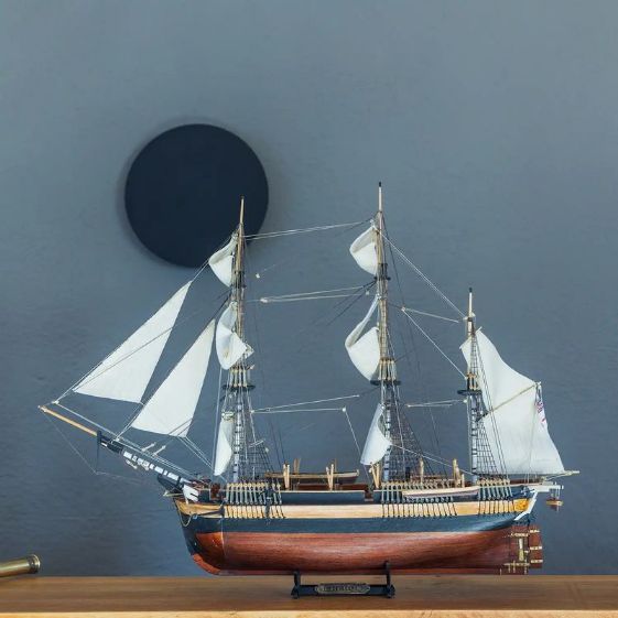 Model lodi HMS Erebus, stavebnice Occre