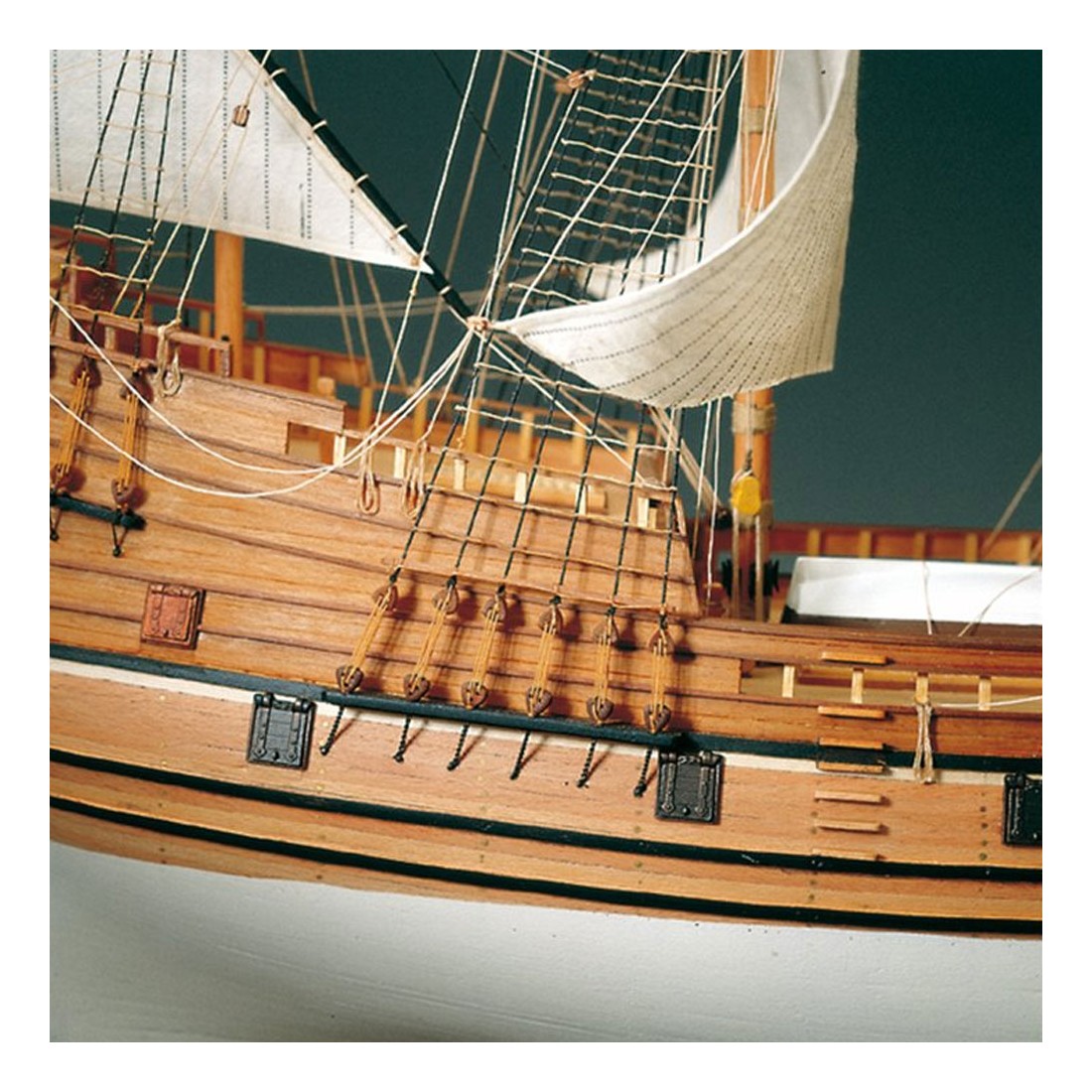Model lodi Mayflower, Amati
