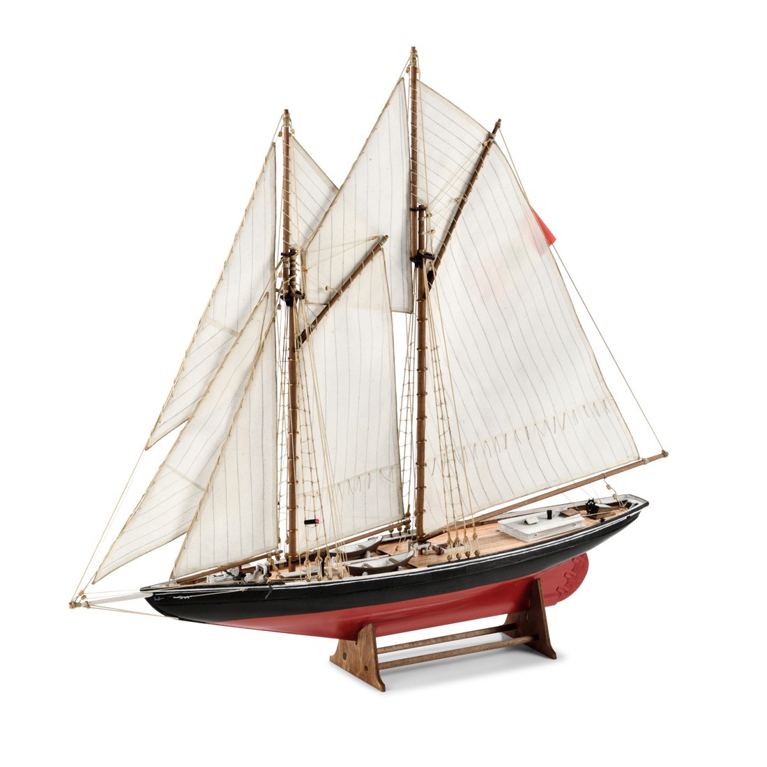 Model lodi Bluenose, Amati